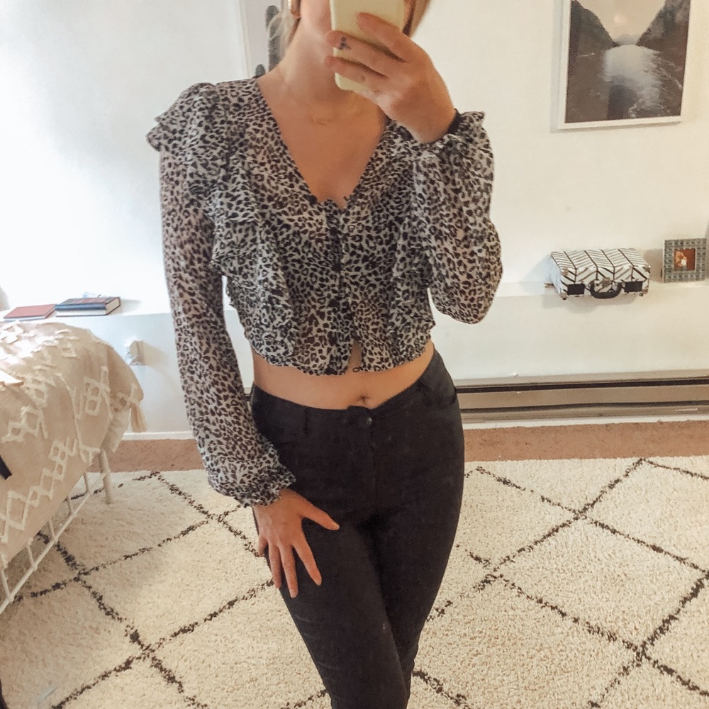 Ruffle, sleek, button up print blouse